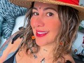 Solo hasta cuando intentamos ponernos en Los zapatos de aquellos que pasan infinidad de situaciones duras, fuertes, dolorosas, injustas podemos entender si estuvimos alguna vez allí sin encontrar realmente algo que nos contuviera y nos reforzará que eso especial sin importar la Magnitud y su grandeza pasaría pronto… Es demasiado fácil estar desde el otro lado y poder tomar posiciones y evidentemente opiniones, sin haber estado durante una historia para poder entender un poco más las dinámicas de la vida y aquellas cosas que las desencadenaron, y que a hoy han ido ajustándose haciéndonos así un poco fuertes para poder continuar aquellas batallas de las cuales alguna vez perdimos la fe y la fuerza y decidimos dejarlas en manos de Dios…🙌🏻