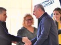 Con una inversión cercana a los 10 millones de pesos, el alcalde Román Alberto Cepeda González, y el Gobernador de Coahuila, Miguel Ángel Riquelme Solís, entregaron y supervisaron obras de pavimentación en Torreón, en beneficio de 50 mil habitantes. PRENSA RAC - @MUNICIPIOTRC @municipio_de_torreon @gobiernodecoahuila @romanalbertocepedaglz @mrikelme