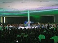 *Pulso 23, los jóvenes por el presente y futuro de Coahuila: Manolo*  _Presenta @manolojimenezs proyecto “Pulso 23” con propuestas educativas, de salud, emprendimiento y participación social para las juventudes coahuilenses_  @pricoahuila @pan_coah @prdcoahuila Torreón, Coahuila; 27 de abril de 2023.- Ante miles de jóvenes de la región Laguna, el candidato a gobernador de la Alianza Ciudadana por la Seguridad, Manolo Jiménez Salinas, presentó el proyecto Pulso 23, con propuestas puntuales para impulsar el potencial de la juventud coahuilense, así como su participación en la toma de decisiones y la creación de políticas públicas.   En su mensaje, Jiménez Salinas resaltó que las y los jóvenes son innovadores y dinámicos, comprometidos, y eso los distingue a nivel nacional, por lo cual la gente de todo México está volteando a ver su potencial y talento.  “En su liderazgo está el futuro y el presente de Coahuila”, destacó.   Así mismo agregó que la juventud Coahuilense destaca porque es comprometida con su entorno, defiende lo que ama, está dispuesta a darlo todo por Coahuila, nunca se raja, sabe hacer equipo y trabajar duro, es creativa, innovadora y tiene un gran talento.   Por ello, y con el objetivo de llevar su potencial al siguiente nivel, en su gestión como gobernador de Coahuila se desarrollarán programas, obras y acciones dirigidas a ellos, como la Tarjeta Digital Super Joven que incluirá las Súper Becas Joven para todos los niveles educativos, de excelencia, estudios en el extranjero, deportivas y culturales.  La creación de una Red de Emprendimiento con apoyo y capacitación para quienes quieran iniciar sus negocios; impulsar las carreras del futuro; grandes programas de prevención del suicidio y adicciones y la creación del Consejo Ciudadano de Jóvenes.   Aunado a la presentación de sus propuestas, Manolo Jiménez señaló que la voz de las y los jóvenes es de suma importancia para la creación de políticas públicas que lleven a potenciar su talento, por lo cual les pidió ser parte del gran programa Pulso 23 y presentar sus propuestas e ideas y seguir fortaleciendo su proyecto político.   Finalmente, el candidato de la coalición PRI-PAN-PRD...