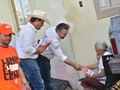 REFRENDA ACUÑA SU CARIÑO Y APOYO HACIA @leninperezr, CANDIDATO A LA GUBERNATURA POR LA COALICIÓN @udccoah @coahuilaverde BOLETÍN 26 / Jueves 27 de abril de 2023. Ciudad Acuña, Coah., Excelente respuesta ciudadana hacia su candidatura recibió en Acuña LENIN PÉREZ, abanderado de UDC-PV a la gubernatura, quien junto a Beto de Luna, candidato a la diputación por el primer distrito, recorrió la colonia Noblasi 2.  En un ambiente festivo y de familiaridad los habitantes de la Noblasi 2 dieron muestra del cariño y esperanza que tienen en LENIN PÉREZ, quien por más de veinte años ha abanderado en Acuña luchas sociales, que se tradujeron en infraestructura urbana y servicios básicos para las familias.   Los coahuilenses tienen claro que solo hay dos opciones: votar por los polí de siempre que, en el caso de Acuña, lo han mantenido olvidado; o votar por el candidato y rebelde del norte, que ya ganó dos debates y se prepara para ganar el tercero.  Durante este recorrido por esta colonia del poniente de la ciudad, los ciudadanos refrendaron su cariño y apoyo hacia LENIN PÉREZ y BETO DE LUNA, porque han sido testigos de la transformación de Acuña con los gobiernos emanados de Unidad Democrática de Coahuila.  El sentir ciudadano estuvo cifrado, al igual que en otras regiones, en contra del hostigamiento y extorsión de que son víctimas por la policía estatal. LENIN PÉREZ dejó clara su propuesta de acabar con estas injusticias y combatir de frente al narcomenudeo...