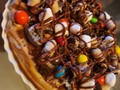 Quédate en Casa y nosotros te lo llevamos 🚲🛵 Nuestro #wafflehouse el Favorito de todos... 🤤🧇 Contiene Waffle + Nutella + Oreo + MixDeChocolate + Malvavisco + Pirulin 🙊 #yoquiero 🙋‍♀️ Una Explosion de Sabores... 🔥 #contáctanos 📲 #deliveryservice 🚲🛵 #quédateencasa #waffles #wafflesdulcesysalados #waffles #santiagocentro #chile