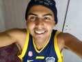 Nunca voy a perder mis sueños Es el único tesoro que tengo Y a los que quieren verme muerto No les puedo enseñar a vivir.