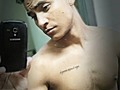 Para comenzar #algundiaconpectorales #despeinado  #tattoo #me #boy #tattoink #selfie #like #instapic #instalike #picofday #guy #pecho #black #frase #follow #followme #likeforlike #1