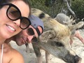 Aquí pasándola deli con los marranitos 🐷🐷🐷. Love you baby! @jayadkins3 with @repostapp ・・・ LOVE ❤️ my journey with you @ximenaduque Everyday is a fantastic adventure. Never thought I would say I went swimming with pigs. Never say never. When pigs 🐷 swim 😳!