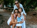 Dia de niñas 🥰. LAS AMO  @claraigiraldo @lunaadkins3 @skyeadkins_3  #farmday #animals #momanddaughter #luna #skye #fun #nature #happy