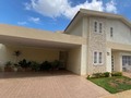 🏡 INMUEBLE DEL DÍA  🏡 Casa en Venta  📌 Villa Venecia  📍 Av. Fuerzas Armadas  . 257 m2 de terreno 451 m2 de construcción  Venta: 100.000 . 4 Habitaciones  5 Baños 6 Puestos de estacionamientos  . Tanque 6.000 lts Aires 10 toneladas  Invertario: queda todo menos un tv Nevera, cocina, campana, horno, Lavadora, comedor, sofa Abundante agua  No se va la luz .  Yanireth Sánchez 📲+58 414-6388235 Asesora RE/MAX MILLENIUM  #asesor #remax #casa #edificio #apartamento #casa #edificio #maracaibo #venezuela #chile #ecuador #peru #inversion #inversores #inversionistas #rioacha #venezolanosencolombia #venezolanosenperu #venezolanosenusa #venezolanosenchile #casasdelujo #townhouse #miami #florida #inmuebles #remaxmillenium #remaxworlwide #realstate #hablamosconresultados