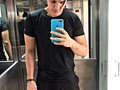 ¿Quieres compartir lo que crees que estamos aprendiendo en esta cuarentena _ COMPLETA Esta cuarentena estoy aprendiendo que... _ Voy a colocar los más significativos en mis historias, así ayudamos a otros a ver el lado positivo de todo esto! 🙏🏻 _______________________________________________________________________ #reymorett #men #casting #menstyle #cuarentena
