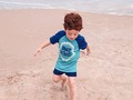 Arenita playita 💙 .  #playa #childbooks #hairred #babyphotography