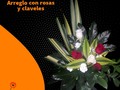 Arreglo de rosas y claveles  Somos tu centro de Inolvidables Momentos 💚  Personaliza tus  💐Flores  🎈Globos 🍓Frutas 🍴Catering  📝 Eventos Y mucho más  Servicio A Domicilio📞 60204987  Somos @artenglobospanama Y @floresdelalmapanama  #floresdelalmapanamá  #floresdelalmapanama #festivos #Panamá #panamáoeste #Artenglobospanama  #Artenglobospanamá #flowerarrangement #babyshower  #15años #quinceaños #happybirthday #anniversary  #fathersday #diadelamadre #amor #mothersday #anniversary #love  #sanvalentín #díadelpadre #bodas #wedding
