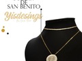 👴🏿San Benito se escapo bien temprano de la catedral chimbangleros  con el van a tocar la fiesta del santo negro empezó San Benito🎶. . El culto a San Benito de Palermo se realiza en muchas regiones de Venezuela y Colombia.​ Se lleva a cabo con fervor especialmente en el sur del Lago de Maracaibo, Estado Zulia, donde se da la multitudinaria participación del pueblo y la esmerada elaboración del ritual. Sus fiestas patronales tienen su inicio los días 25 de diciembre y finalizan el 6 de enero. . San Benito, patrón de Palermo, también conocido como el Moro, era hijo de negros esclavos manumisos. Nació entre 1524 y 1525 en el pueblo siciliano de San Fratello, y murió a finales del siglo XVI (1589) en la ciudad de Palermo. Su culto se extiende actualmente por las comunidades de los descendientes de esclavos negros americanos. . Los Chimbángueles, expresión músico teatral popular con que se ofrenda al santo negro, posiblemente sean una síntesis producida en tierras venezolanas de antiguas culturas africanas de diversas y desconocidas procedencias. . Es una manifestación auténtica que irradió la fuerza y la energía de esta tradición desde el sur del lago de Maracaibo a varios lugares de Venezuela👴🏿. . ¿Qué te parece nuestro #Collar de San Benito?. . #SanBenito #Lechería #Accsesorios #Bisuteríafina #Santo #Collar.