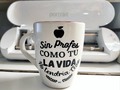 Taza Día del Maestro 👩‍🏫👨🏻‍🏫❤️  #diadelmaestro #tazas #personalizadas #modelo #vinil #portrait