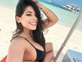 Hay que reírse de la vida a pesar de que duelan las heridas🌸🐞 . #yoleidratavio #beach #losroquesvzla #losroques #venezuela #mood #moment #enjoy #fashionnova #swimwear #yoleswimwear #body #bodybuilding #morena