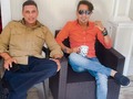 Compartiendo un café ☕ con alguien que admiro y respeto mucho; @rafaelestephanoficial @ciudaddeangelesoficial por lo que hoy muchos se crecen por la farandula, este pana y sus colegas hace años ya pasaron por ahí y siempre sencillos.