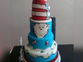 Una Torta Muy Especial!! Hecha con mucho cariño para Rafa! @keikifest #elgatoensombrerado  Torta de Vainilla rellena de Arequipe 😄😄