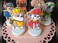 Amando con locura! Estas bellas galleticas que engalanan mucho más las mesas #pawpatrolparty #pawpatrolcookies #yuslaycakes #maracaibo
